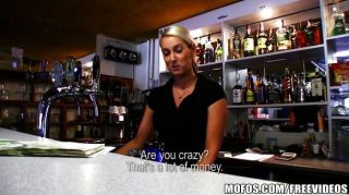 Hot Tschechische Barkeeper Für Schnellen Fick Bezahlt