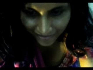 Indisches Mädchen Desi In Saree Auf Webcam Zu Zeigen Bigtits Strippen