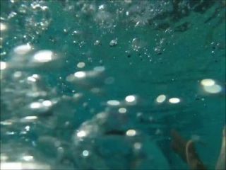 Lilyth Mae Amateur Teen Modell - Unterwasser-video