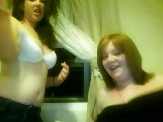 2 Mädchen Mummeln Auf Webcam Blinkende Titten