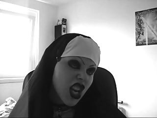 Sexy Böse Nonne Lipsync