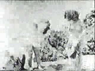 Am Strand (1923 Porno Clip)