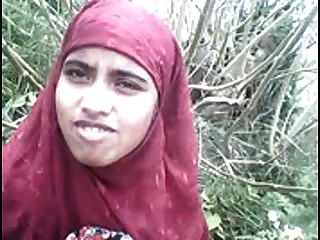 Desi Bangla Muslim Hijab Schönheit Im Wald
