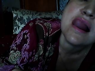 Heiße Russische Reife Mama Elena Spielen Auf Skype