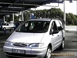 Vollbusige Deutsche Milf Für Anal Auto Sex Aufgegriffen